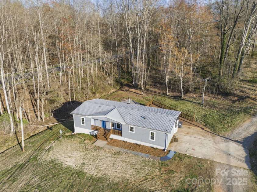 2390 Old Wilkesboro Road, Statesville, NC 28625.  MLS# CAR4240423, YatesRealty ID 15003. 
