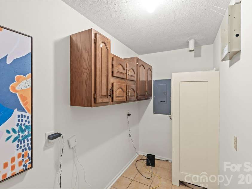 412 Scotland Drive, Kings Mountain, NC 28086.  MLS# CAR4370678, YatesRealty ID 15003. 