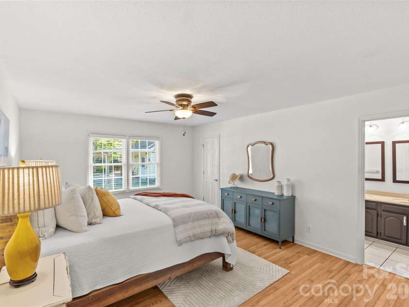 412 Scotland Drive, Kings Mountain, NC 28086.  MLS# CAR4370678, YatesRealty ID 15003. 