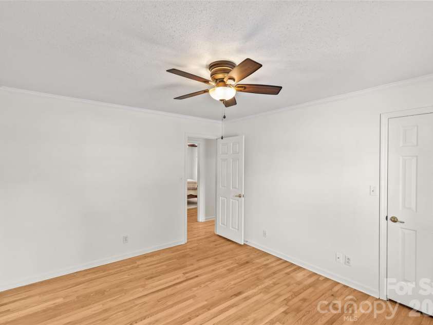 412 Scotland Drive, Kings Mountain, NC 28086.  MLS# CAR4370678, YatesRealty ID 15003. 