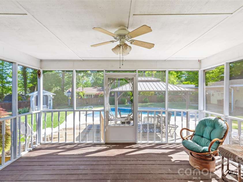 412 Scotland Drive, Kings Mountain, NC 28086.  MLS# CAR4370678, YatesRealty ID 15003. 