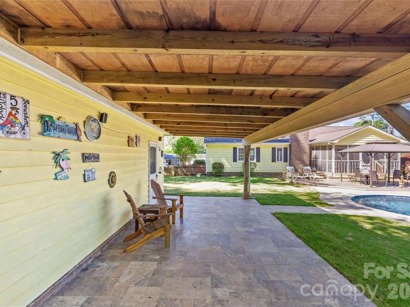 412 Scotland Drive, Kings Mountain, NC 28086.  MLS# CAR4370678, YatesRealty ID 15003. 