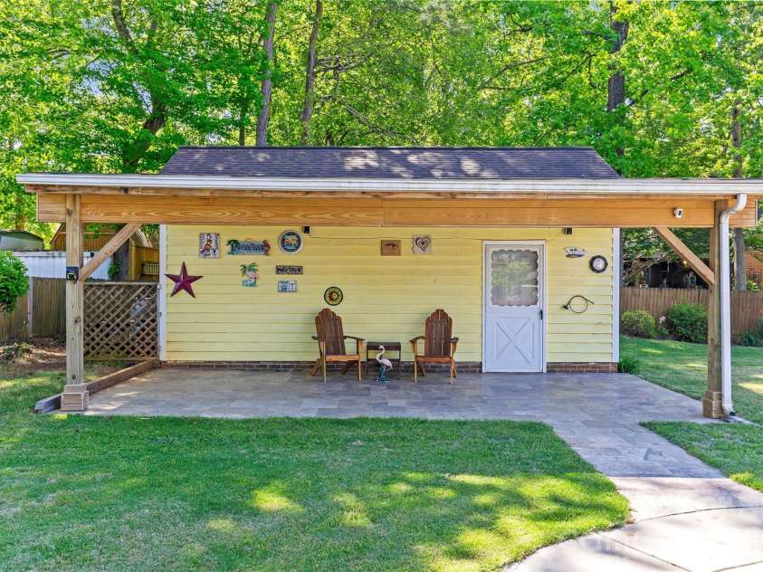 412 Scotland Drive, Kings Mountain, NC 28086.  MLS# CAR4370678, YatesRealty ID 15003. 