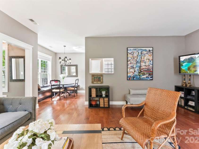 314 Center Drive, Davidson, NC 28036.  MLS# CAR4260518, YatesRealty ID 15004. 