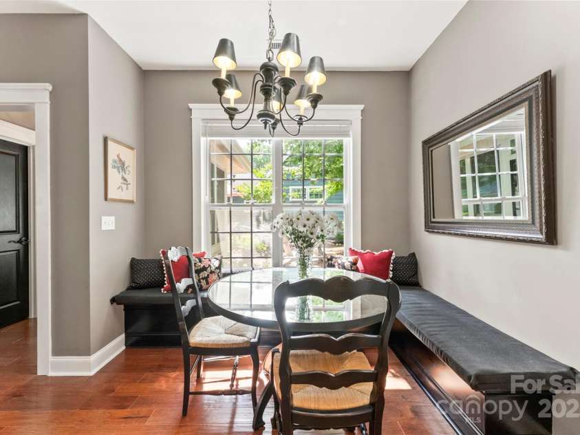 314 Center Drive, Davidson, NC 28036.  MLS# CAR4260518, YatesRealty ID 15004. 