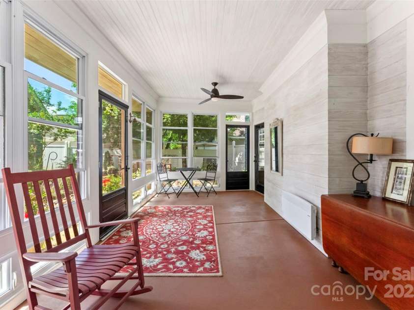 314 Center Drive, Davidson, NC 28036.  MLS# CAR4260518, YatesRealty ID 15004. 