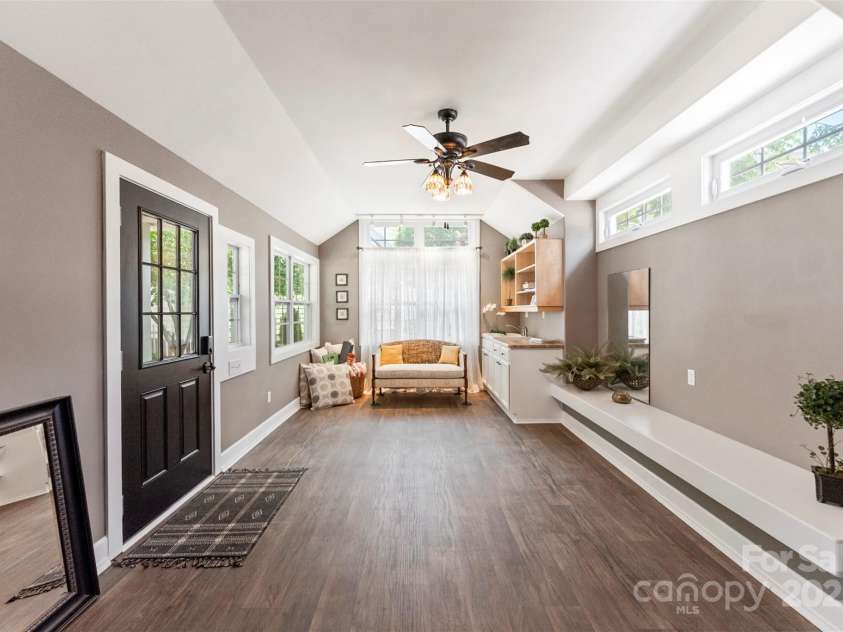 314 Center Drive, Davidson, NC 28036.  MLS# CAR4260518, YatesRealty ID 15004. 