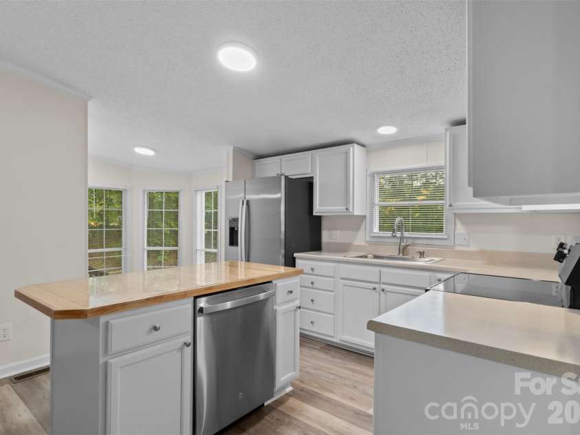 223 Ridge Creek Drive, Troutman, NC 28166.  MLS# CAR4418175, YatesRealty ID 15006. 