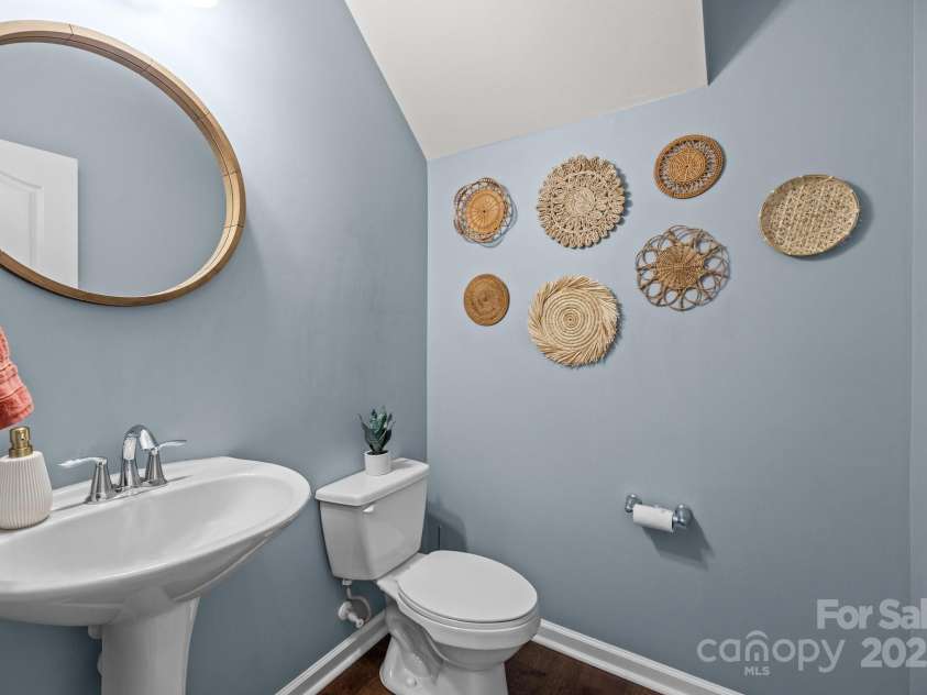 6119 Castlecove Road, Charlotte, NC 28278.  MLS# CAR4258193, YatesRealty ID 15007. 