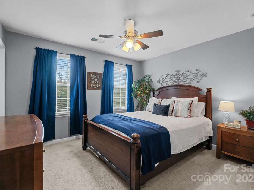 6119 Castlecove Road, Charlotte, NC 28278.  MLS# CAR4258193, YatesRealty ID 15007. 