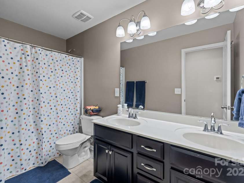 6119 Castlecove Road, Charlotte, NC 28278.  MLS# CAR4258193, YatesRealty ID 15007. 