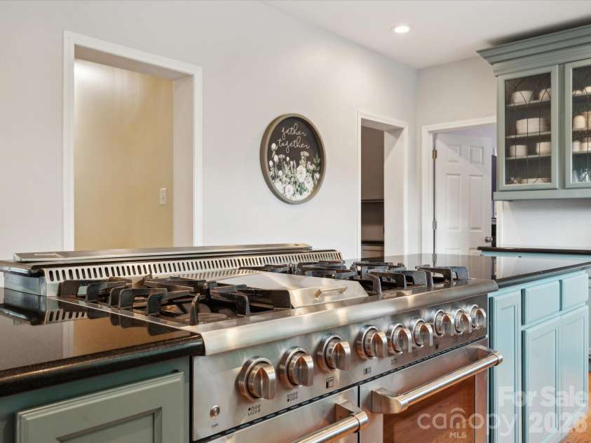 826 Deer Path Place, Mooresville, NC 28115.  MLS# CAR4284866, YatesRealty ID 15007. 