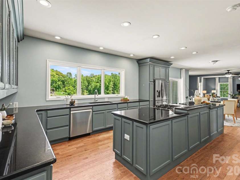 826 Deer Path Place, Mooresville, NC 28115.  MLS# CAR4284866, YatesRealty ID 15007. 