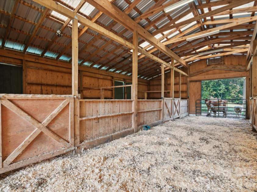 826 Deer Path Place, Mooresville, NC 28115.  MLS# CAR4284866, YatesRealty ID 15007. 