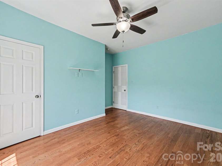 826 Deer Path Place, Mooresville, NC 28115.  MLS# CAR4284866, YatesRealty ID 15007. Bed 3 Main Floor