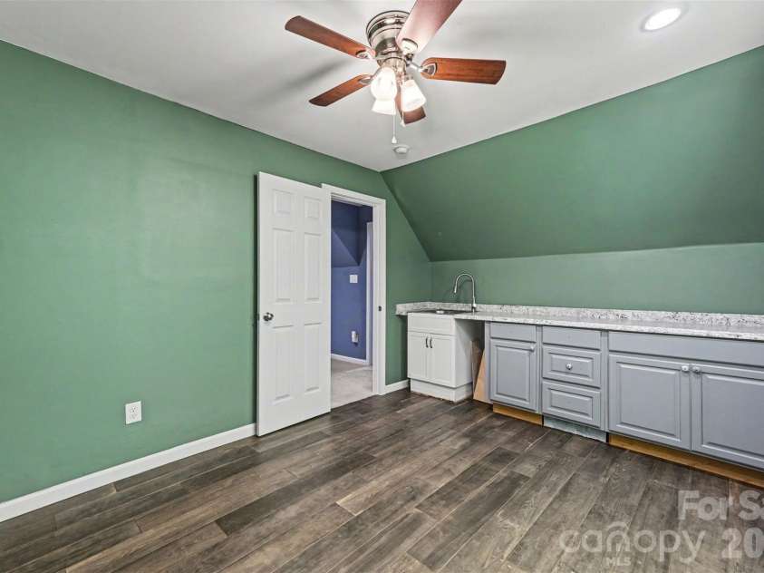 826 Deer Path Place, Mooresville, NC 28115.  MLS# CAR4284866, YatesRealty ID 15007. Upstairs flex room formerly art studio