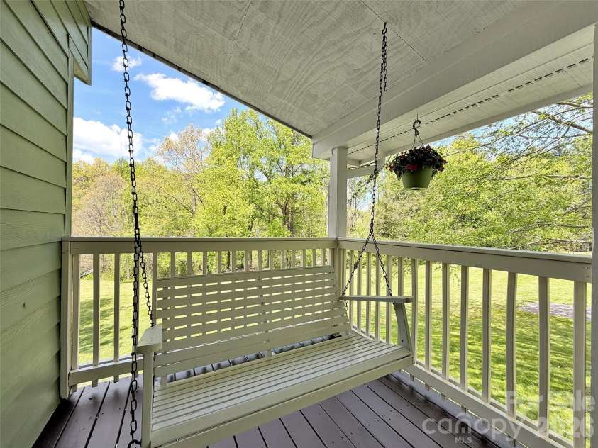 129 Hooper Haven Drive, Waynesville, NC 28786.  MLS# CAR4374067, YatesRealty ID 15008. 