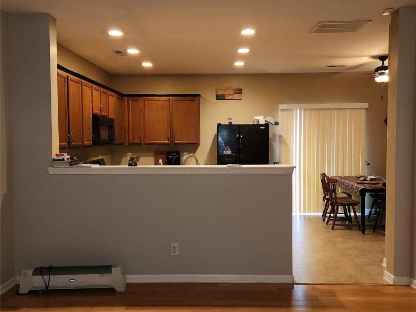 1045 Willow Wind Drive, Gastonia, NC 28054.  MLS# CAR4324677, YatesRealty ID 15009. 