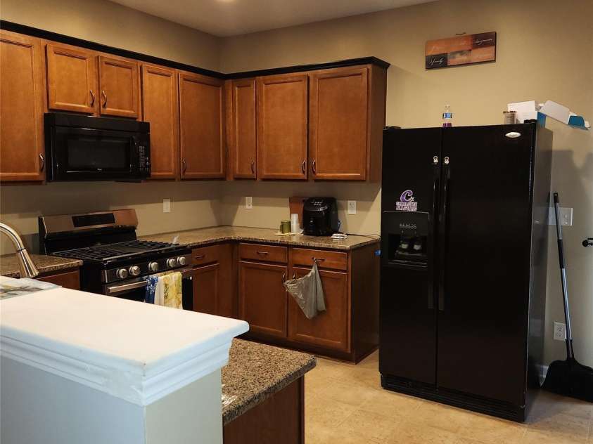 1045 Willow Wind Drive, Gastonia, NC 28054.  MLS# CAR4324677, YatesRealty ID 15009. 