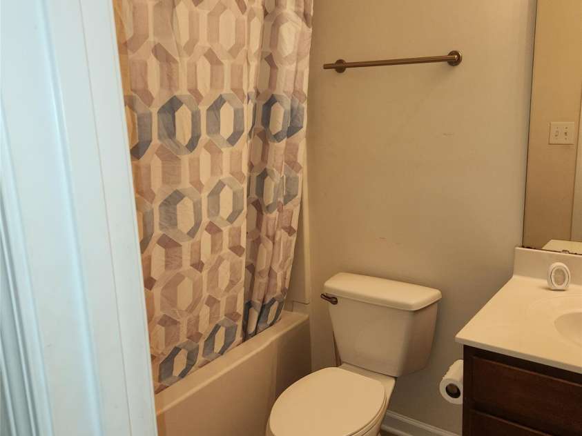 1045 Willow Wind Drive, Gastonia, NC 28054.  MLS# CAR4324677, YatesRealty ID 15009. 