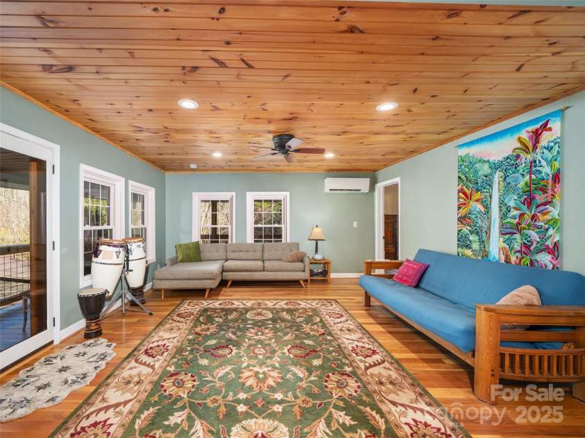 23 Katies Road, Marshall, NC 28753.  MLS# CAR4203088, YatesRealty ID 1501. 