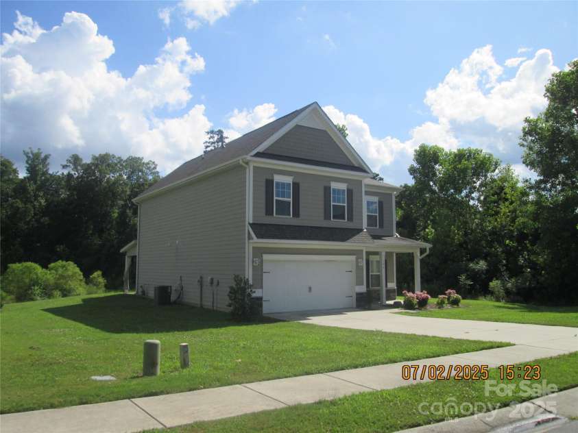 504 Stone River Parkway, Mount Holly, NC 28120.  MLS# CAR4280796, YatesRealty ID 1501. 