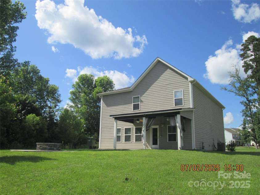 504 Stone River Parkway, Mount Holly, NC 28120.  MLS# CAR4280796, YatesRealty ID 1501. 