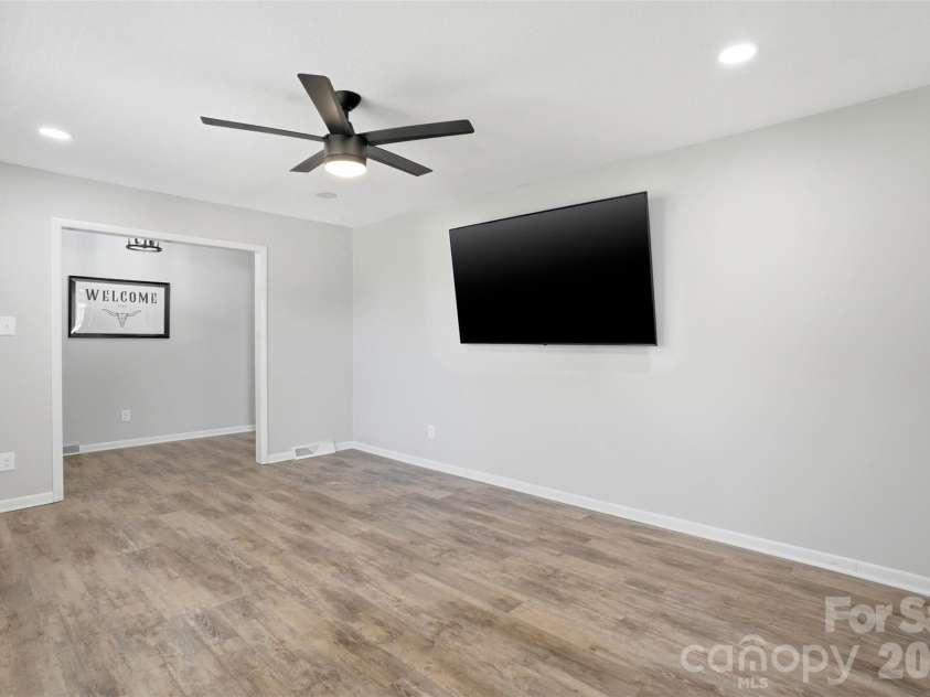 440 Woodland Drive, China Grove, NC 28023.  MLS# CAR4366153, YatesRealty ID 15011. 