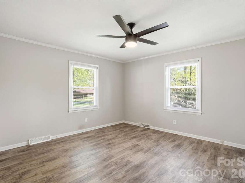 440 Woodland Drive, China Grove, NC 28023.  MLS# CAR4366153, YatesRealty ID 15011. 