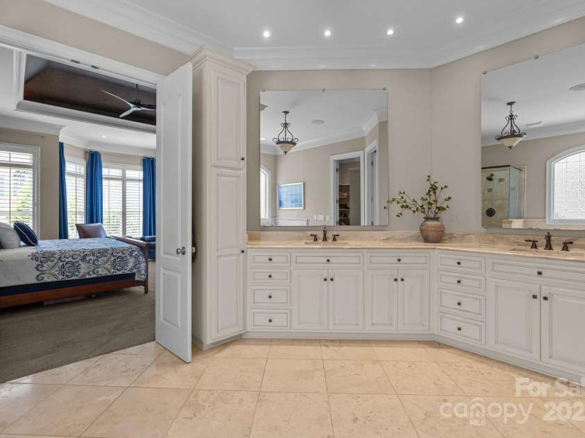 8701 Highgrove Street, Charlotte, NC 28277.  MLS# CAR4256860, YatesRealty ID 15011. 