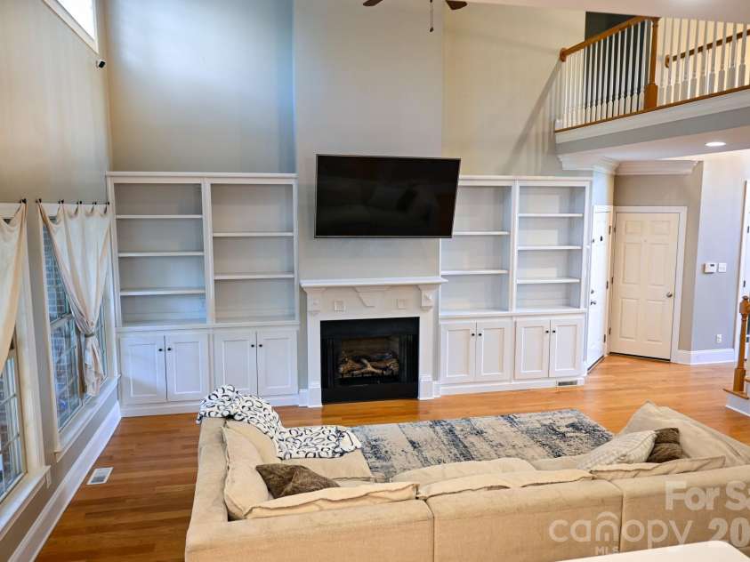 435 Crowders Bluff Court, Clover, SC 29710.  MLS# CAR4364366, YatesRealty ID 15012. 