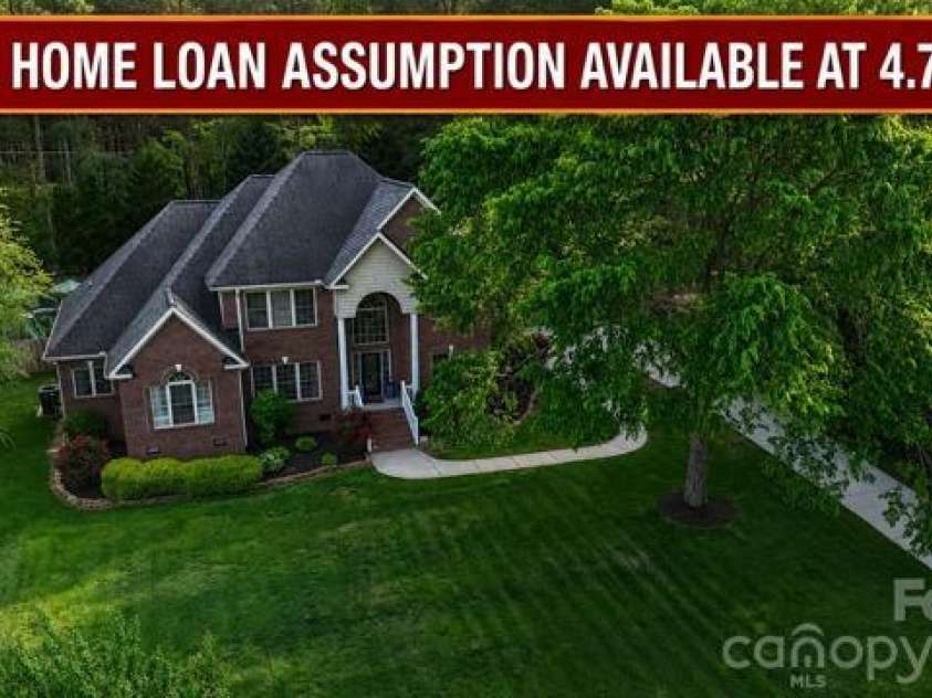 435 Crowders Bluff Court, Clover, SC 29710.  MLS# CAR4364366, YatesRealty ID 15012. 