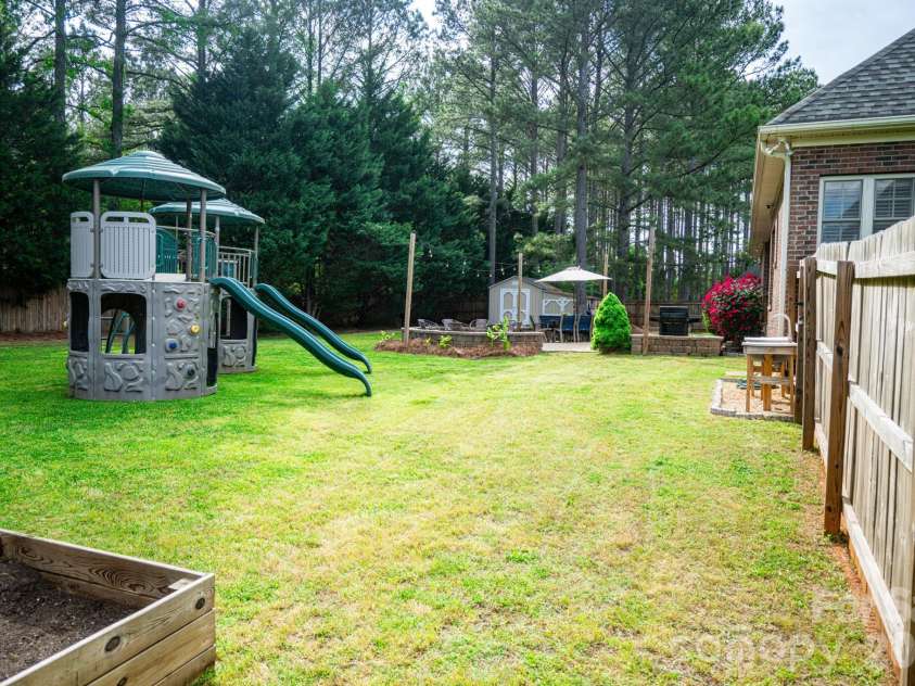 435 Crowders Bluff Court, Clover, SC 29710.  MLS# CAR4364366, YatesRealty ID 15012. 