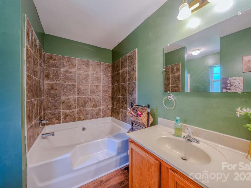 45 Eden Glen Road, Black Mountain, NC 28711.  MLS# CAR4292787, YatesRealty ID 15012. 