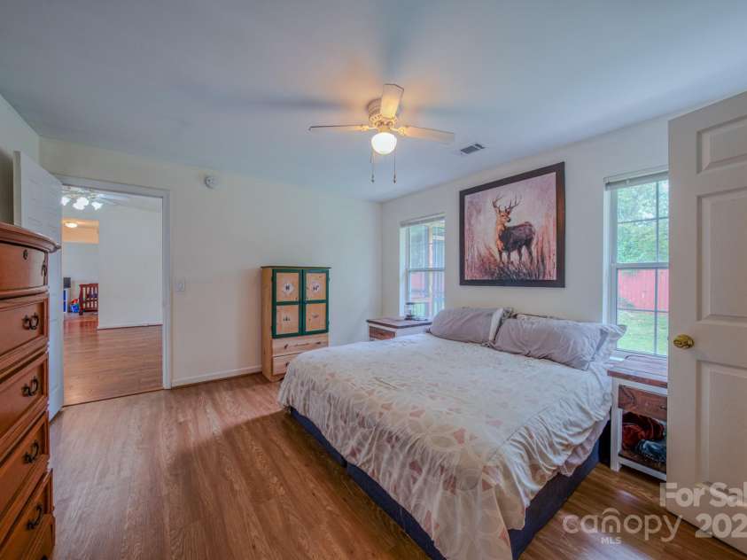 45 Eden Glen Road, Black Mountain, NC 28711.  MLS# CAR4292787, YatesRealty ID 15012. 