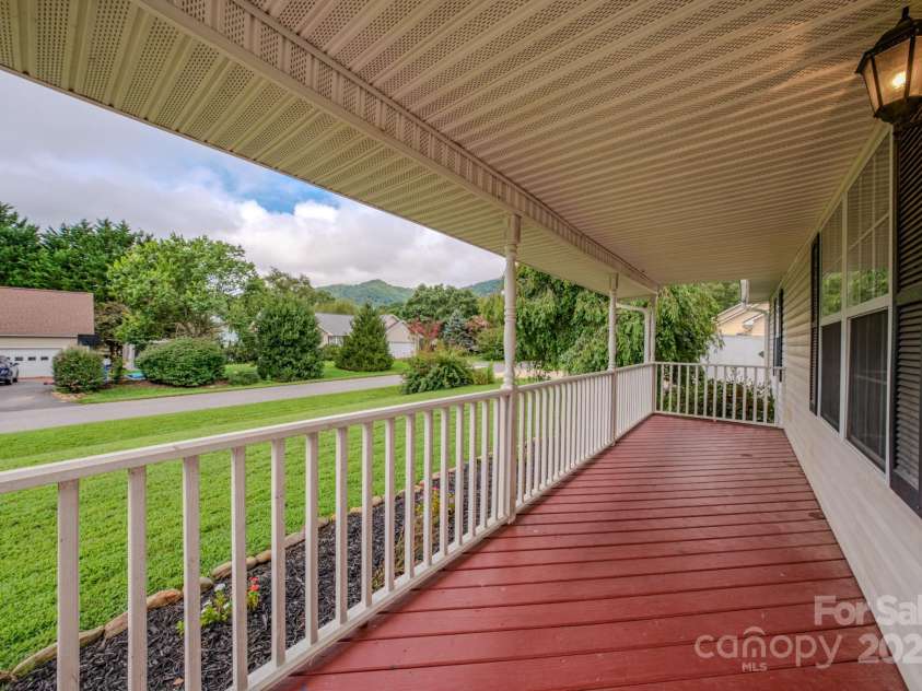 45 Eden Glen Road, Black Mountain, NC 28711.  MLS# CAR4292787, YatesRealty ID 15012. 