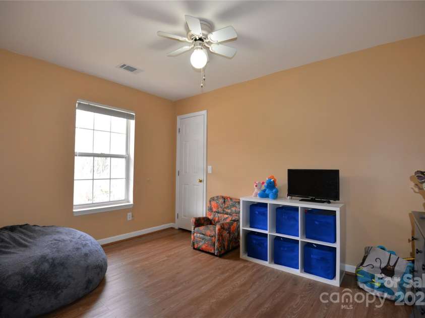 45 Eden Glen Road, Black Mountain, NC 28711.  MLS# CAR4292787, YatesRealty ID 15012. 