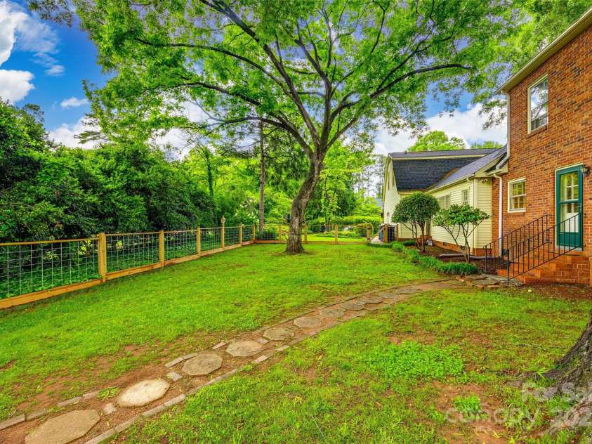 1581 Granville Road, Rock Hill, SC 29732.  MLS# CAR4257865, YatesRealty ID 15013. 