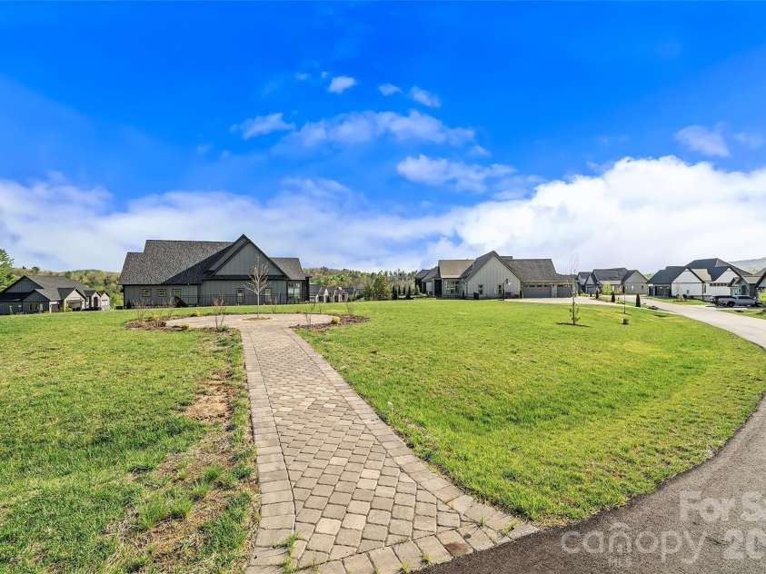480 Daniel Circle Drive, Mills River, NC 28759.  MLS# CAR4369212, YatesRealty ID 15013. 