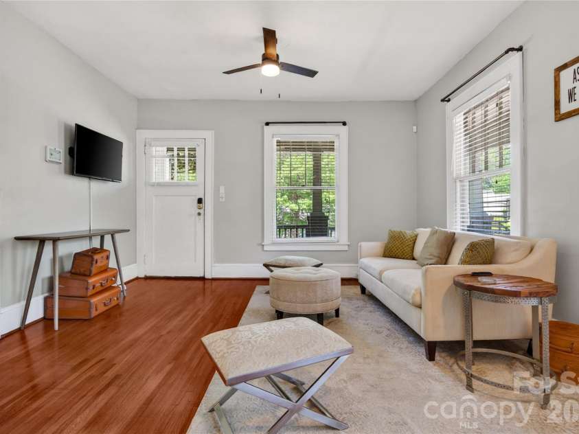 405 Walnut Avenue, Charlotte, NC 28208.  MLS# CAR4372853, YatesRealty ID 15014. Living Area