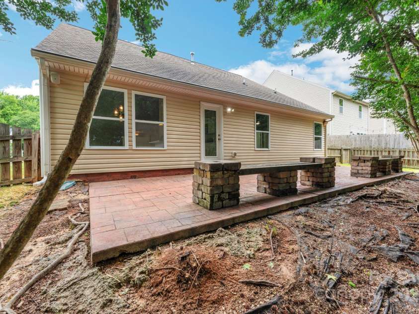 737 Lynville Lane, Rock Hill, SC 29730.  MLS# CAR4263594, YatesRealty ID 15014. 