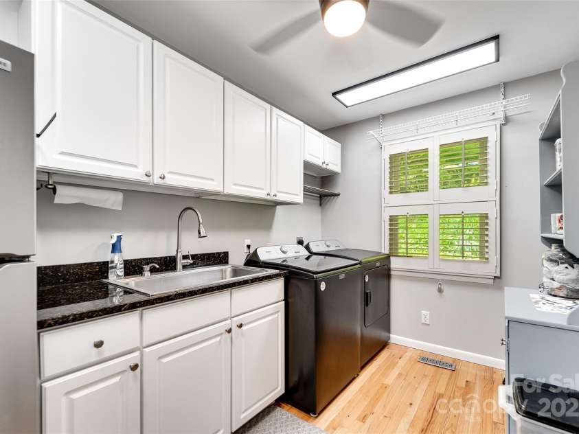 3407 Patton Road, Franklin, NC 28734.  MLS# CAR4259135, YatesRealty ID 15015. 