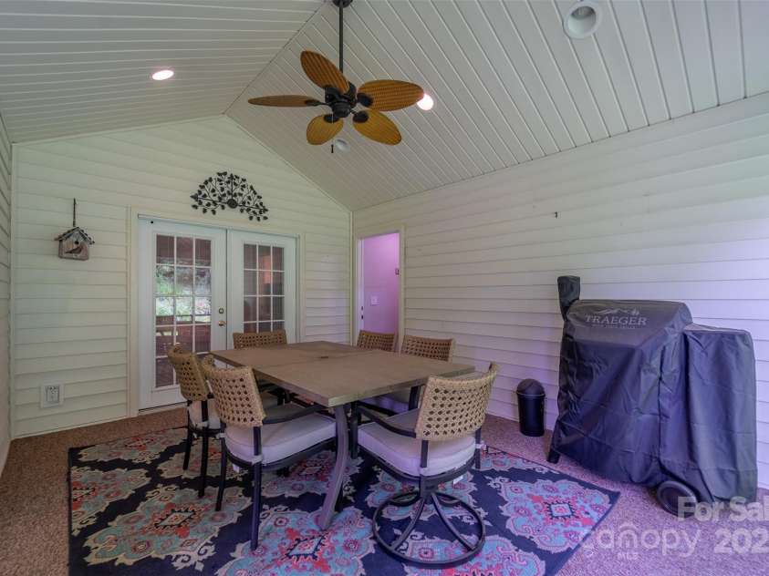 3407 Patton Road, Franklin, NC 28734.  MLS# CAR4259135, YatesRealty ID 15015. 