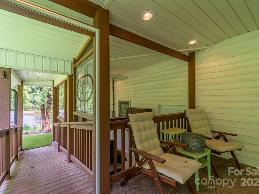 3407 Patton Road, Franklin, NC 28734.  MLS# CAR4259135, YatesRealty ID 15015. 