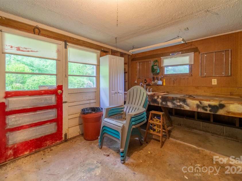 3407 Patton Road, Franklin, NC 28734.  MLS# CAR4259135, YatesRealty ID 15015. 