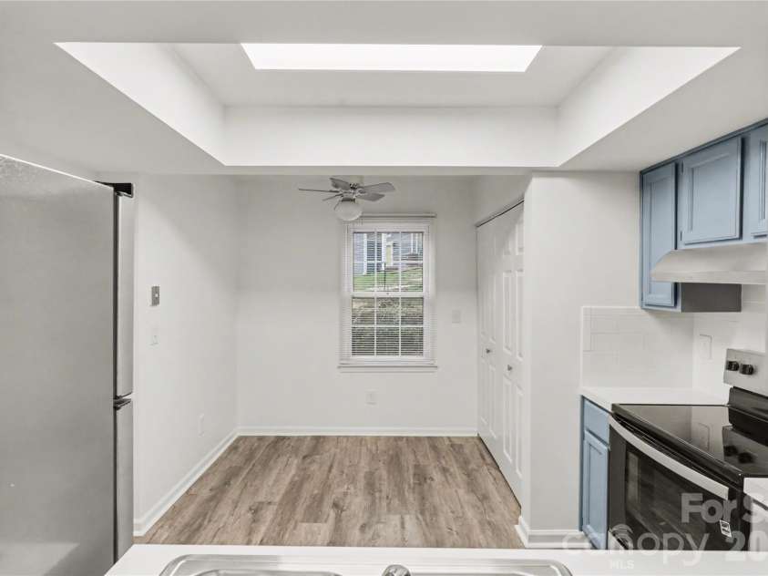 6540 Point Comfort Lane, Charlotte, NC 28226.  MLS# CAR4349728, YatesRealty ID 15015. 