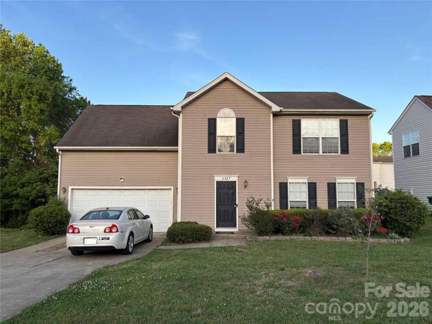6427 Wedron Court, Charlotte, NC 28216.  MLS# CAR4371422, YatesRealty ID 15016. 