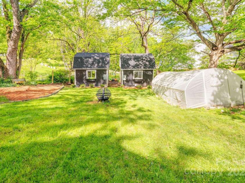 9 North Street, Weaverville, NC 28787.  MLS# CAR4255225, YatesRealty ID 15016. 