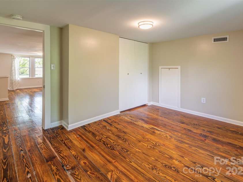 9 North Street, Weaverville, NC 28787.  MLS# CAR4255225, YatesRealty ID 15016. 