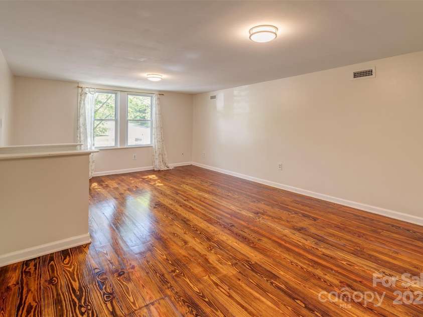 9 North Street, Weaverville, NC 28787.  MLS# CAR4255225, YatesRealty ID 15016. 